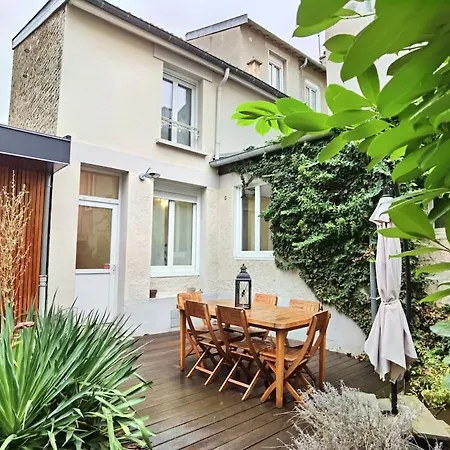 Maison De Avec Terrasse Et Jardin Feriehus