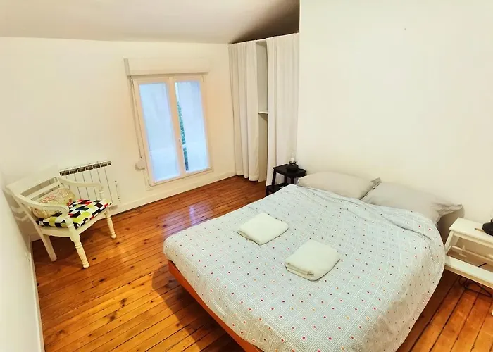 Semesterbostad Maison De Avec Terrasse Et Jardin *